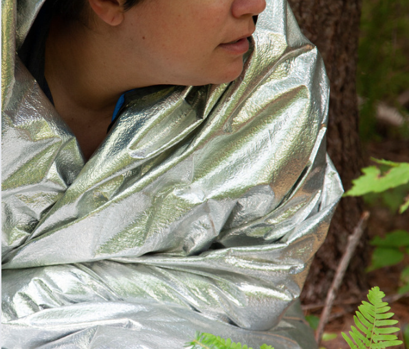 Comment utiliser la couverture de survie ?